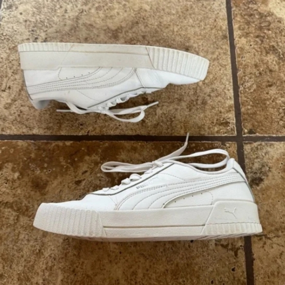 Sneakers - Picture 4 of 4